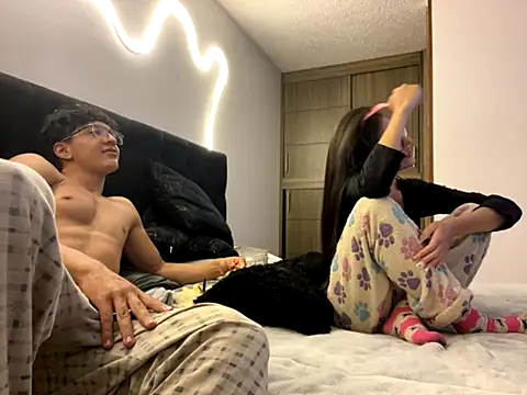 DesireLuxe online show from 10-01-25, 05:56