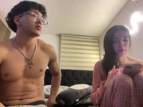 DesireLuxe online show from 03-20-26, 07:31