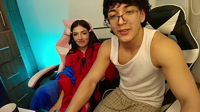 DesireLuxe online show from 11-20-25, 05:52