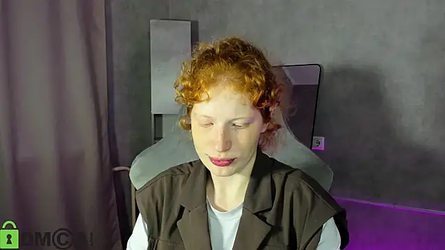 Sandra Wi1son online show from 09-11-25, 01:27