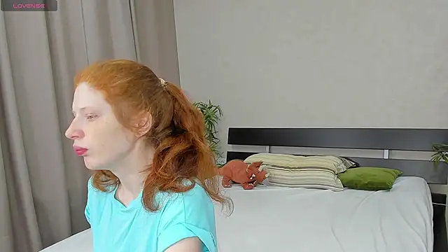 Sandra Wi1son online show from 03-18-25, 02:18