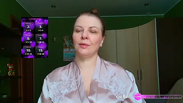 Snapshot of VeronikawGold chatting on 07-24-26, 08:32 VeronikawGold online show from 07-24-26, 08:32