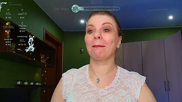 Snapshot of VeronikawGold chatting on 05-30-26, 01:01 VeronikawGold online show from 05-30-26, 01:01