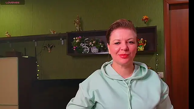 VeronikawGold online show from 04-15-26, 10:32