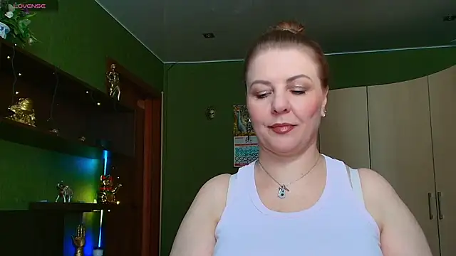 Snapshot of VeronikawGold chatting on 07-18-26, 07:17 VeronikawGold online show from 07-18-26, 07:17