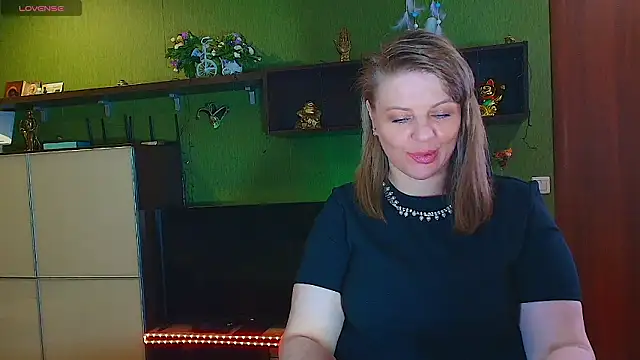 VeronikawGold online show from 03-05-26, 02:41