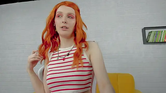 Snapshot of KristinMoore chatting on 02-26-25, 11:21 KristinMoore online show from 02-26-25, 11:21