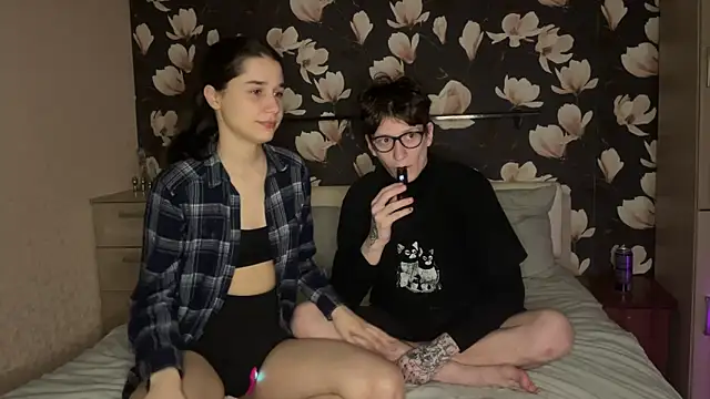 baby lesi online show from 04-09-26, 06:58