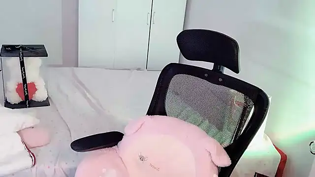 Annnnqi-77 online show from 10-31-25, 07:16