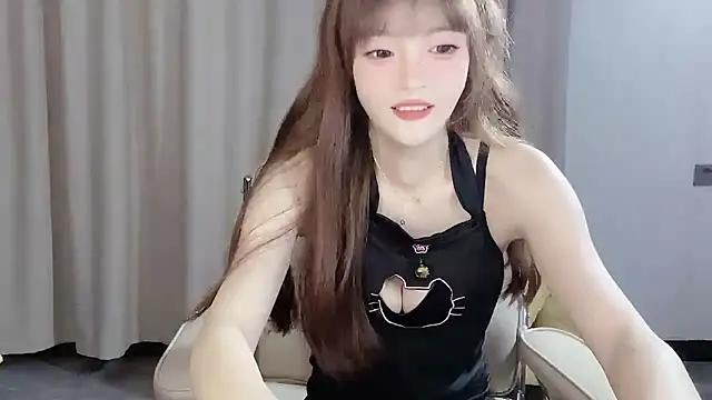 Snapshot of Annnnqi-77 chatting on 03-02-25, 09:32 Annnnqi-77 online show from 03-02-25, 09:32