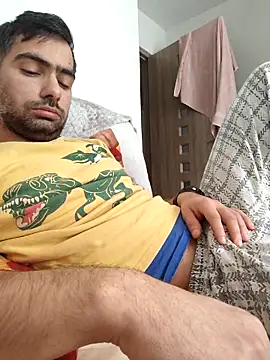 Snapshot of andreiiiii2025 chatting on 02-24-25, 07:11 andreiiiii2025 online show from 02-24-25, 07:11