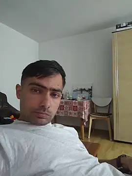 andreiiiii2025 online show from 05-26-26, 09:29