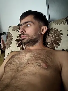 Snapshot of andreiiiii2025 chatting on 10-17-25, 09:45 andreiiiii2025 online show from 10-17-25, 09:45