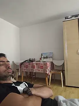 andreiiiii2025 online show from 06-15-26, 08:25