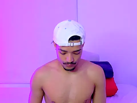 eross chipre  online show from 11-20-25, 08:53