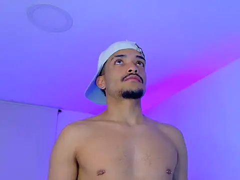 eross chipre  online show from 11-21-25, 10:42