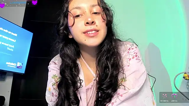 Snapshot of ammy_e chatting on 11-05-25, 01:20 ammy e online show from 11-05-25, 01:20