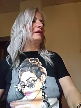 Snapshot of LadyTouch chatting on 03-11-26, 12:15 LadyTouch online show from 03-11-26, 12:15