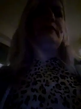 Snapshot of LadyTouch chatting on 04-09-26, 06:58 LadyTouch online show from 04-09-26, 06:58