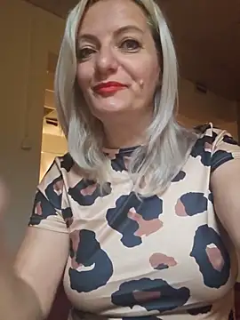 Snapshot of LadyTouch chatting on 05-16-26, 01:48 LadyTouch online show from 05-16-26, 01:48