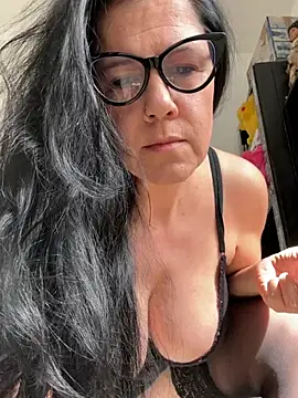 LadydeSade online show from 04-02-26, 12:45