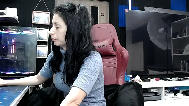 Snapshot of SophieRay92 chatting on 03-08-25, 05:22 SophieRay92 online show from 03-08-25, 05:22