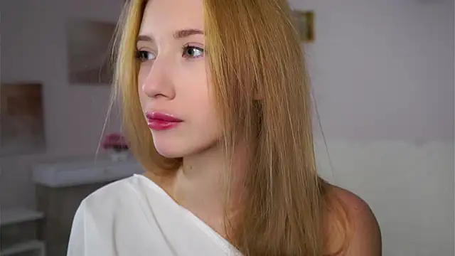 SunnivaCovil online show from 12-03-25, 02:49