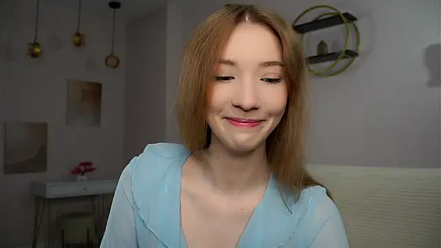 SunnivaCovil online show from 09-17-25, 01:46