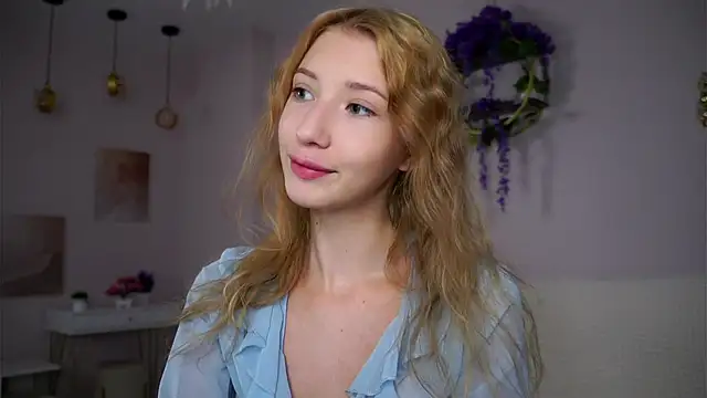 SunnivaCovil online show from 10-26-25, 02:39