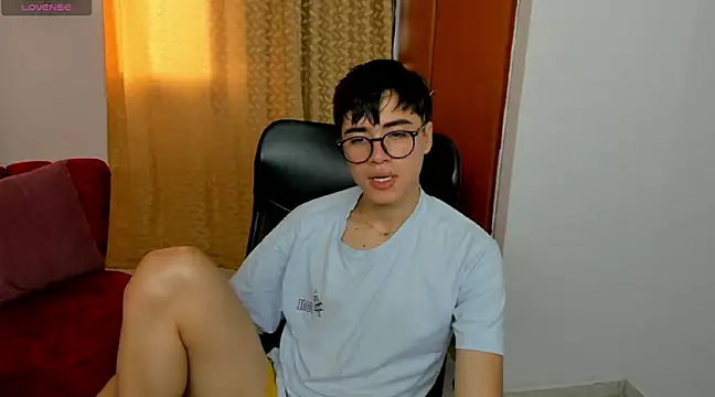 Snapshot of liam_orion chatting on 02-26-25, 09:53 liam orion online show from 02-26-25, 09:53