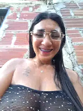Snapshot of hot_veteran01 chatting on 06-01-26, 11:04 hot veteran01 online show from 06-01-26, 11:04