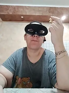 Dolcecurvy online show from 10-25-25, 07:18