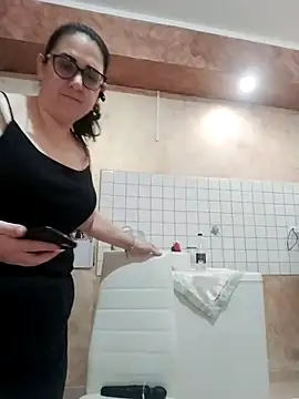 Dolcecurvy online show from 11-19-25, 09:42