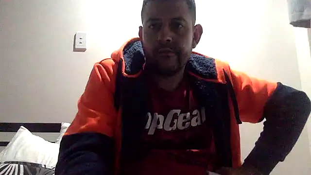Snapshot of kinkyfag94 chatting on 05-18-26, 07:18 kinkyfag94 online show from 05-18-26, 07:18