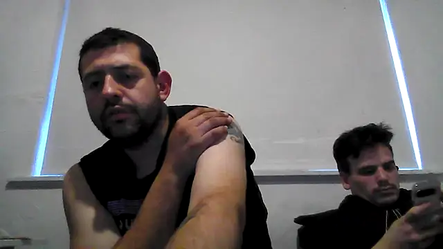 Snapshot of kinkyfag94 chatting on 11-23-25, 08:46 kinkyfag94 online show from 11-23-25, 08:46