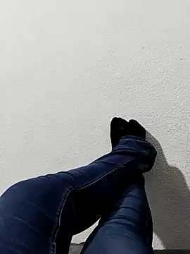 Snapshot of LindosPies chatting on 03-01-25, 01:22 LindosPies online show from 03-01-25, 01:22