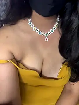 Dishasarmaa05 online show from 11-08-25, 07:50