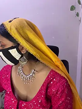 Dishasarmaa05 online show from 04-10-26, 04:03