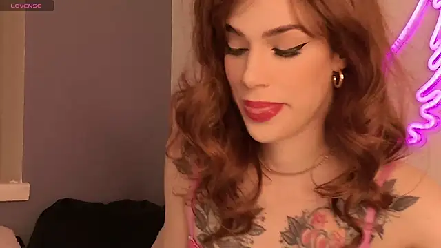 FrancescaFerra online show from 12-16-25, 06:12