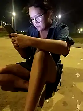 Snapshot of Kassie_Greys chatting on 03-04-25, 03:33 Kassie Greys online show from 03-04-25, 03:33