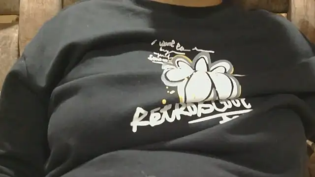 MilkyQueen69 online show from 02-13-26, 05:46