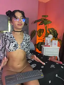 Tyla Ks online show from 03-21-25, 01:45