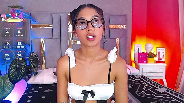 Tyla Ks online show from 12-19-25, 07:49