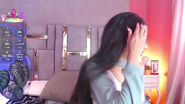 Tyla Ks online show from 11-14-25, 07:39