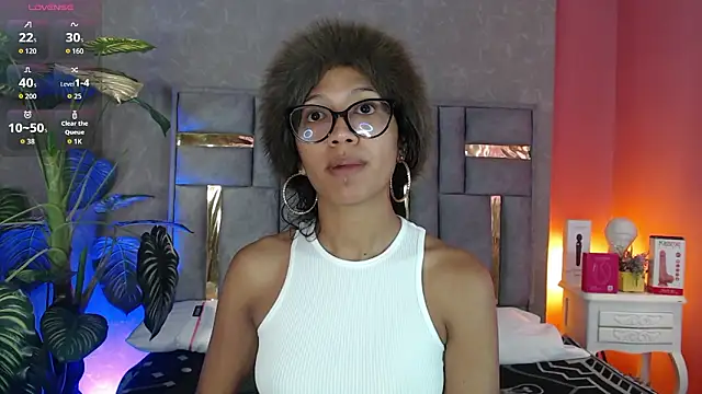 Snapshot of Tyla_Ks chatting on 02-02-26, 07:46 Tyla Ks online show from 02-02-26, 07:46