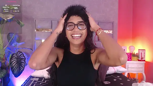 Snapshot of Tyla_Ks chatting on 02-04-26, 07:53 Tyla Ks online show from 02-04-26, 07:53