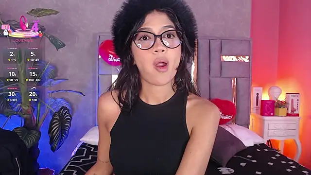 Snapshot of Tyla_Ks chatting on 02-18-26, 07:32 Tyla Ks online show from 02-18-26, 07:32