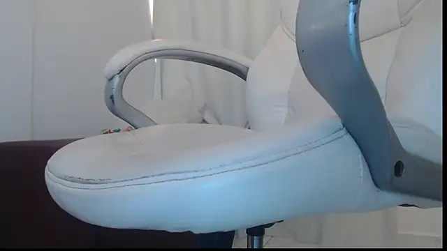 Mature 2025 online show from 10-24-25, 07:13