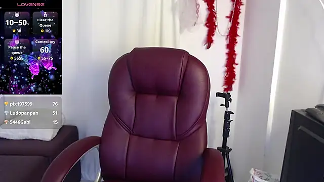 Mature 2025 online show from 02-08-26, 12:03