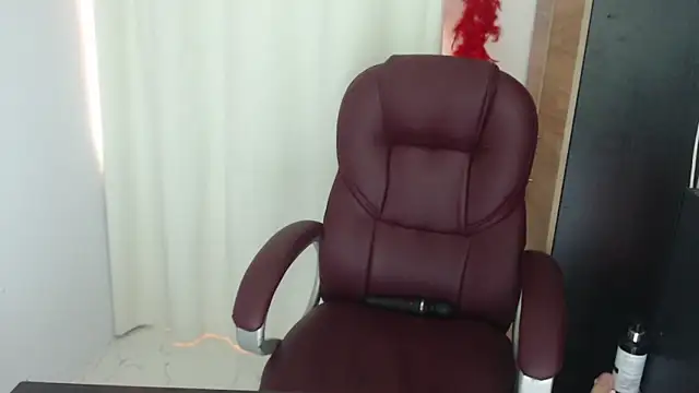 Mature 2025 online show from 06-15-26, 03:44
